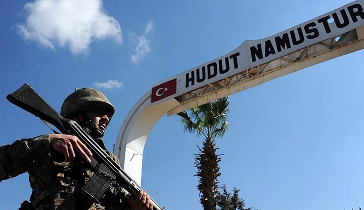 MSB duyurdu: Yunanistan'dan Türkiye'ye geçmeye çalışan 2'si FETÖ'cü 7 kişi yakalandı MSB duyurdu: Yunanistan'dan Türkiye'ye geçmeye çalışan 2'si FETÖ'cü 7 kişi yakalandı