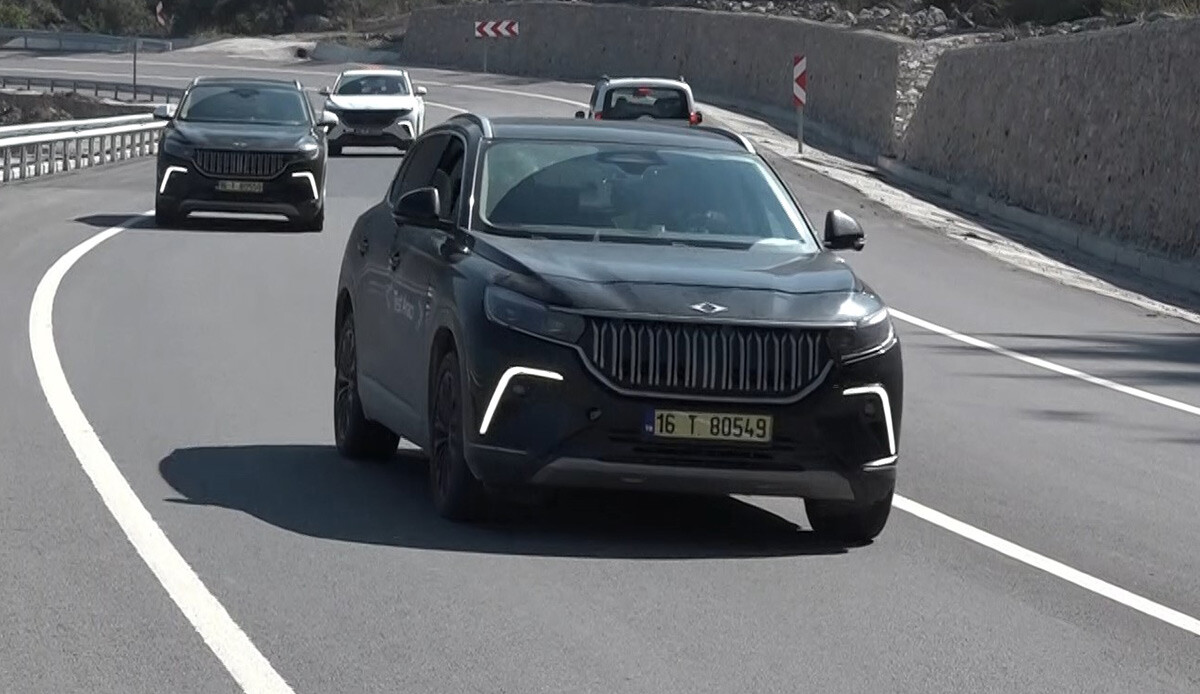 Herkesin merakla beklediği Togg Bursa yollarında görüntülendi... İşte gururlandıran anlar