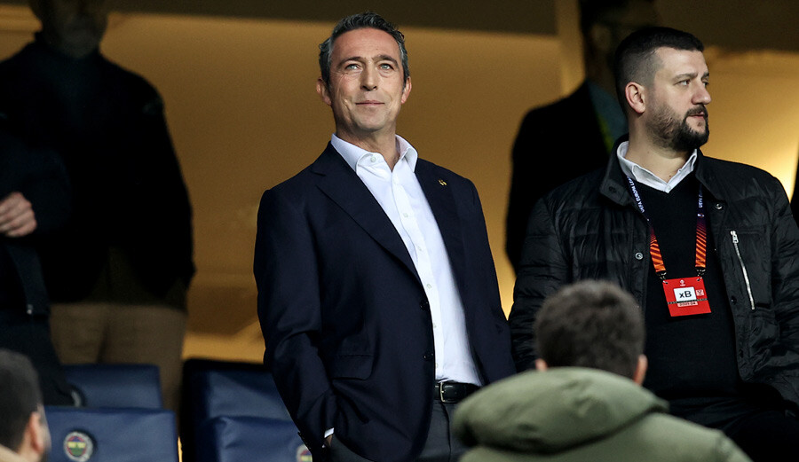 Fenerbahçe Sevilla'ya elendi, Kadıköy'den  Fenerbahçe Sevilla'ya elendi, Kadıköy'den