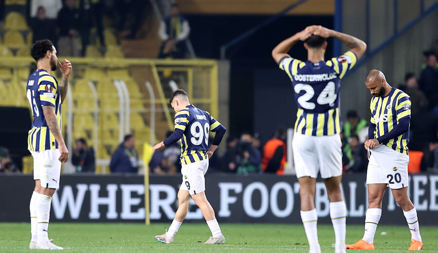 Fenerbahçe Sevilla'ya elendi, Kadıköy'den  Fenerbahçe Sevilla'ya elendi, Kadıköy'den