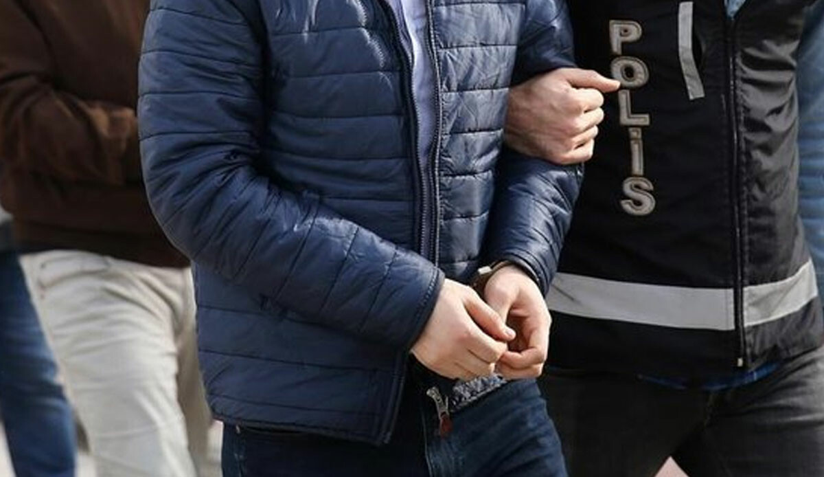 Yaptığı site 20 kişiye mezar olmuştu… Gül Sitesinin müteahhidi ile yapı sahibi tutuklandı