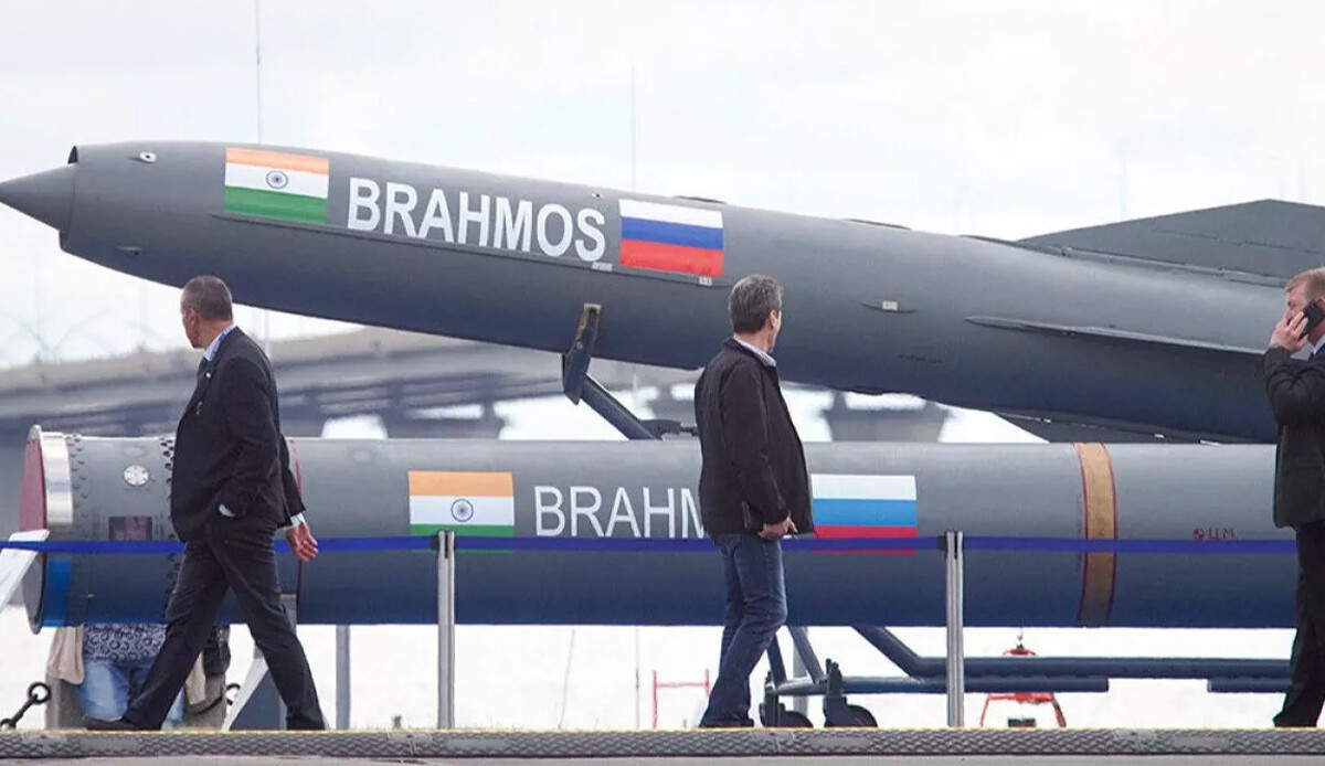 Hindistan 8,5 milyar dolarlık silah alacak: BrahMos füzesi de listede Hindistan 8,5 milyar dolarlık silah alacak: BrahMos füzesi de listede