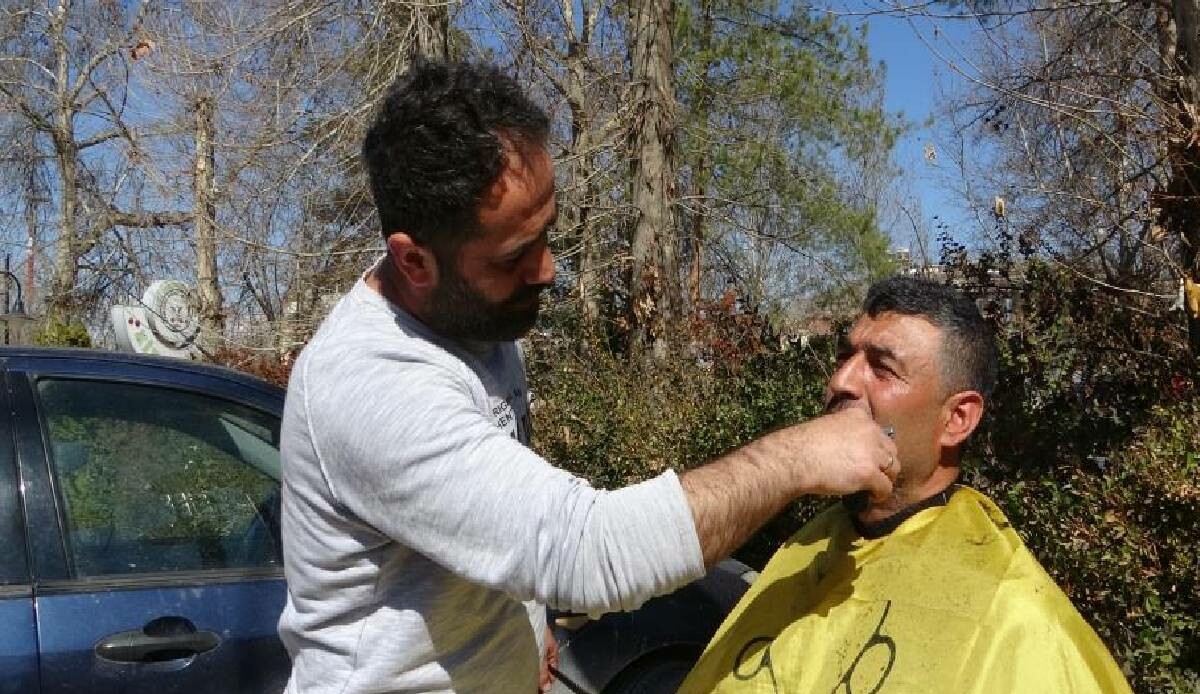 Malatya'da esnaf normale dönmeye çalışıyor Malatya'da esnaf normale dönmeye çalışıyor
