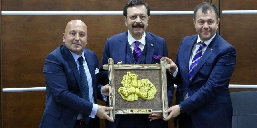TOBB Başkanı deprem bölgesinin ekonomisini değerlendirdi TOBB Başkanı deprem bölgesinin ekonomisini değerlendirdi