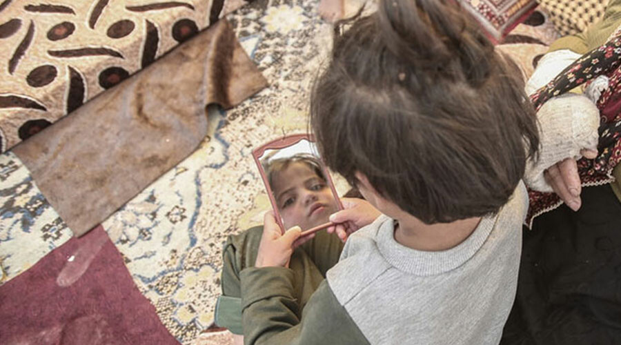 Tüm ailesini depremde kaybetti, hayattan koptu: 4 yaşındaki Hedil ne konuşuyor ne ağlıyor Tüm ailesini depremde kaybetti, hayattan koptu: 4 yaşındaki Hedil ne konuşuyor ne ağlıyor