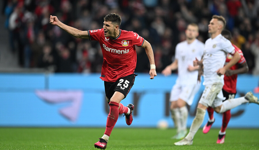 Bayer Leverkusen - Bayern Münih (2-1 Özet) Bundesliga'da yeni lider Borussia Dortmund Bayer Leverkusen - Bayern Münih (2-1 Özet) Bundesliga'da yeni lider Borussia Dortmund