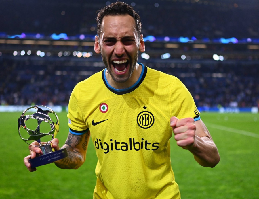 Hakan Çalhanoğlu rekor fiyata imza atıyor! Avrupa devi Türk yıldız için servet harcayacak Hakan Çalhanoğlu rekor fiyata imza atıyor! Avrupa devi Türk yıldız için servet harcayacak