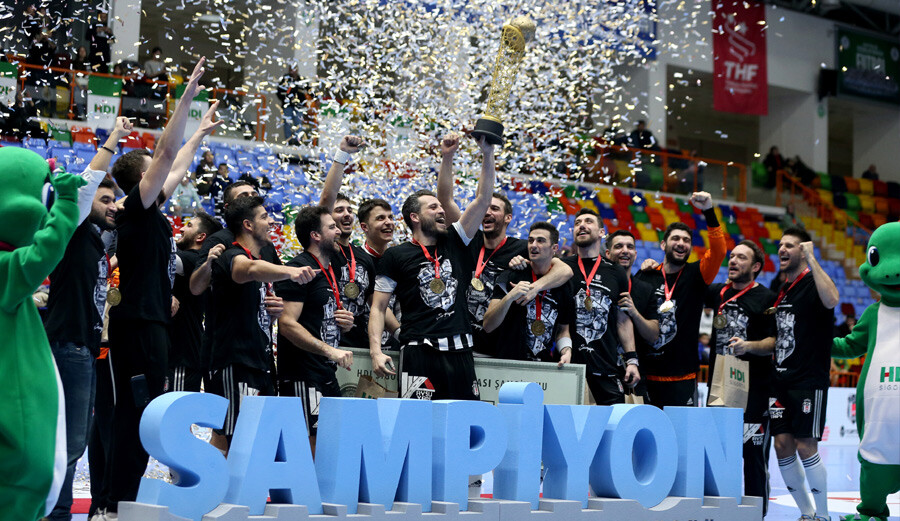 Hentbolda Türkiye Kupası'nda şampiyon Beşiktaş Yurtbay Seramik Hentbolda Türkiye Kupası'nda şampiyon Beşiktaş Yurtbay Seramik