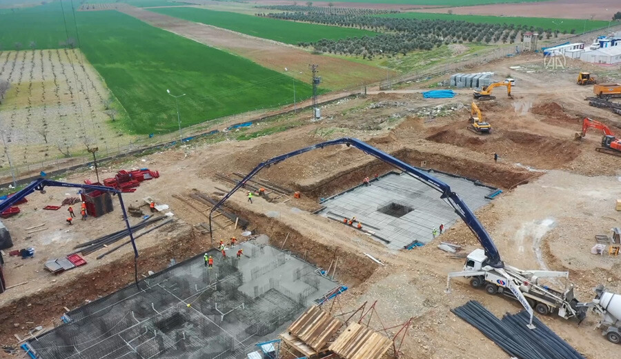 İslahiye'de 17 blok ve 399 daireden oluşan kalıcı konut projesinin temeli atıldı