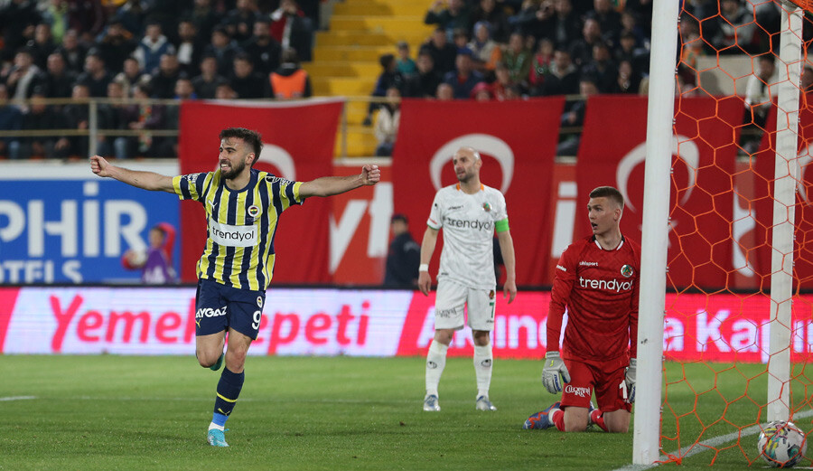 Son Dakika Fenerbahçe haberi! Alanyaspor maçında Rossi'nin iptal edilen golü için çok sert açıklama Son Dakika Fenerbahçe haberi! Alanyaspor maçında Rossi'nin iptal edilen golü için çok sert açıklama