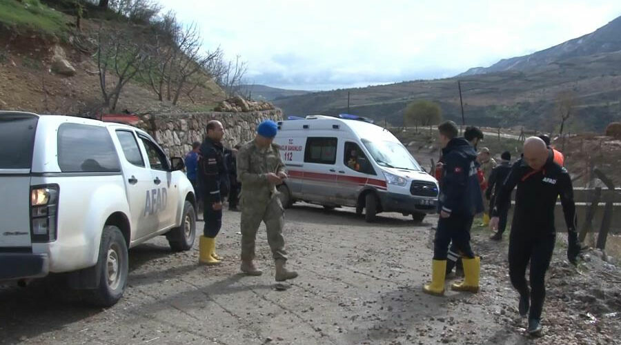 Son dakika... Sel felaketinde can kaybı 19'a yükseldi Son dakika... Sel felaketinde can kaybı 19'a yükseldi