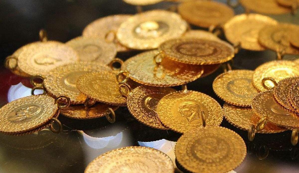 Gram altın bin 229 TL ile rekor seviyeye ulaştı Gram altın bin 229 TL ile rekor seviyeye ulaştı