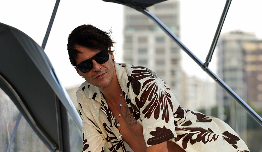 Mehmet Günsür ve Aslı Enver'i bir araya getiren ‘Arayış’ dizisinden ilk fotoğraflar geldi