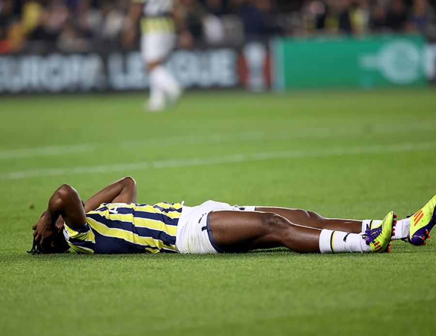 Fenerbahçe'de planları altüst eden gelişme! 4 futbolcu Beşiktaş derbisinde yok