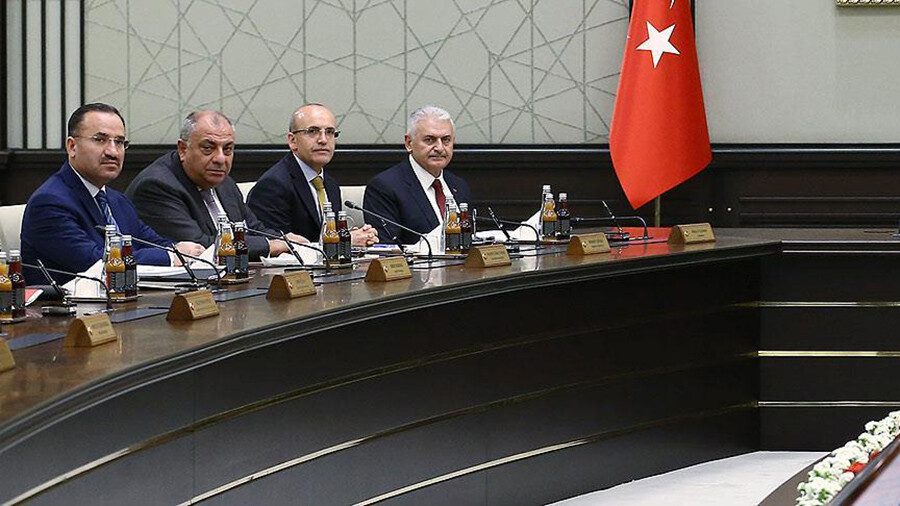 AK Parti'den Mehmet Şimşek açıklaması: Aktif siyaseti düşünmüyor