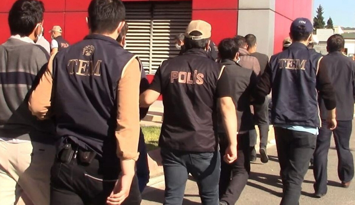 Van&#039;da nevruz kutlamalarında “Terör Propagandası&quot; yaparak polise taş attılar: 34 gözaltı