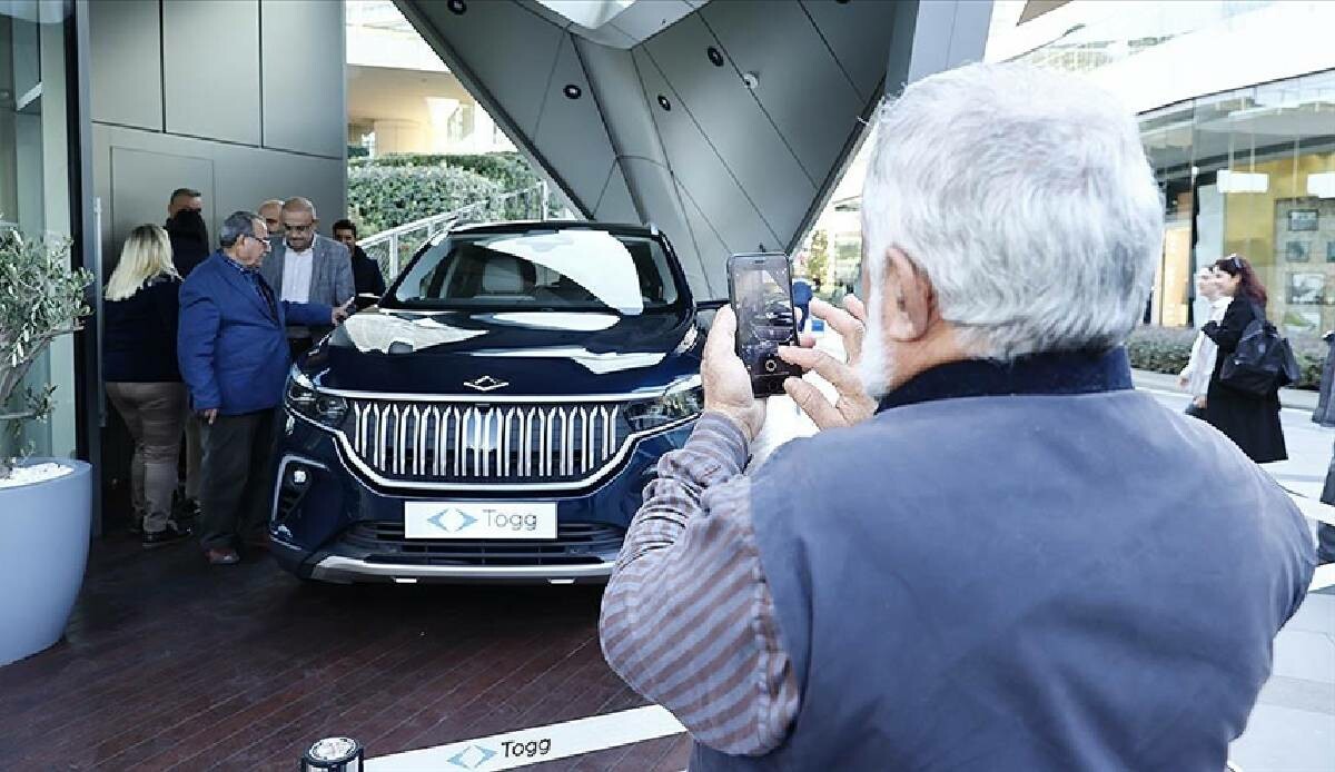 Togg iki mobil deneyim merkezi kapılarını açtı Togg iki mobil deneyim merkezi kapılarını açtı