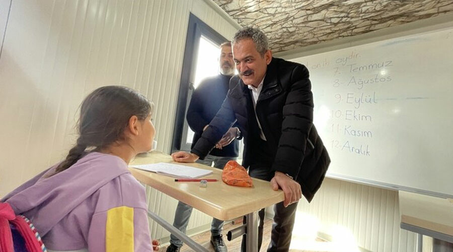 Bakan Özer’den ‘kantin’ açıklaması: Depremden etkilenen 4 ilde kira alınmayacak