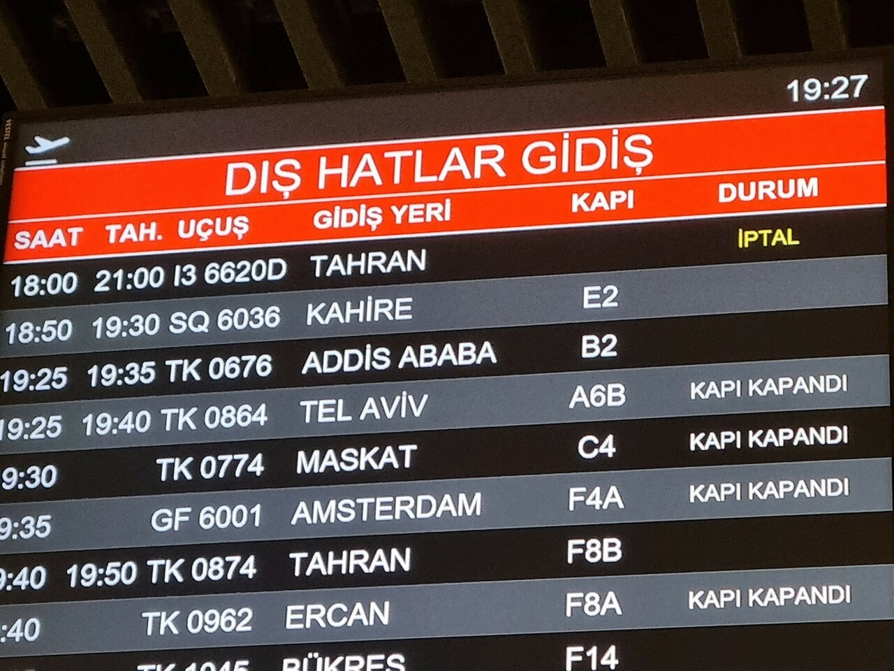 İran uçağında panik anları: İstanbul Havalimanı’na acil iniş yaptı