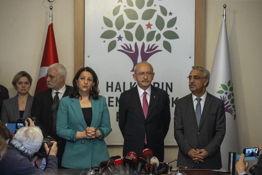HDP’ye kayyum garantisi verdi HDP’ye kayyum garantisi verdi