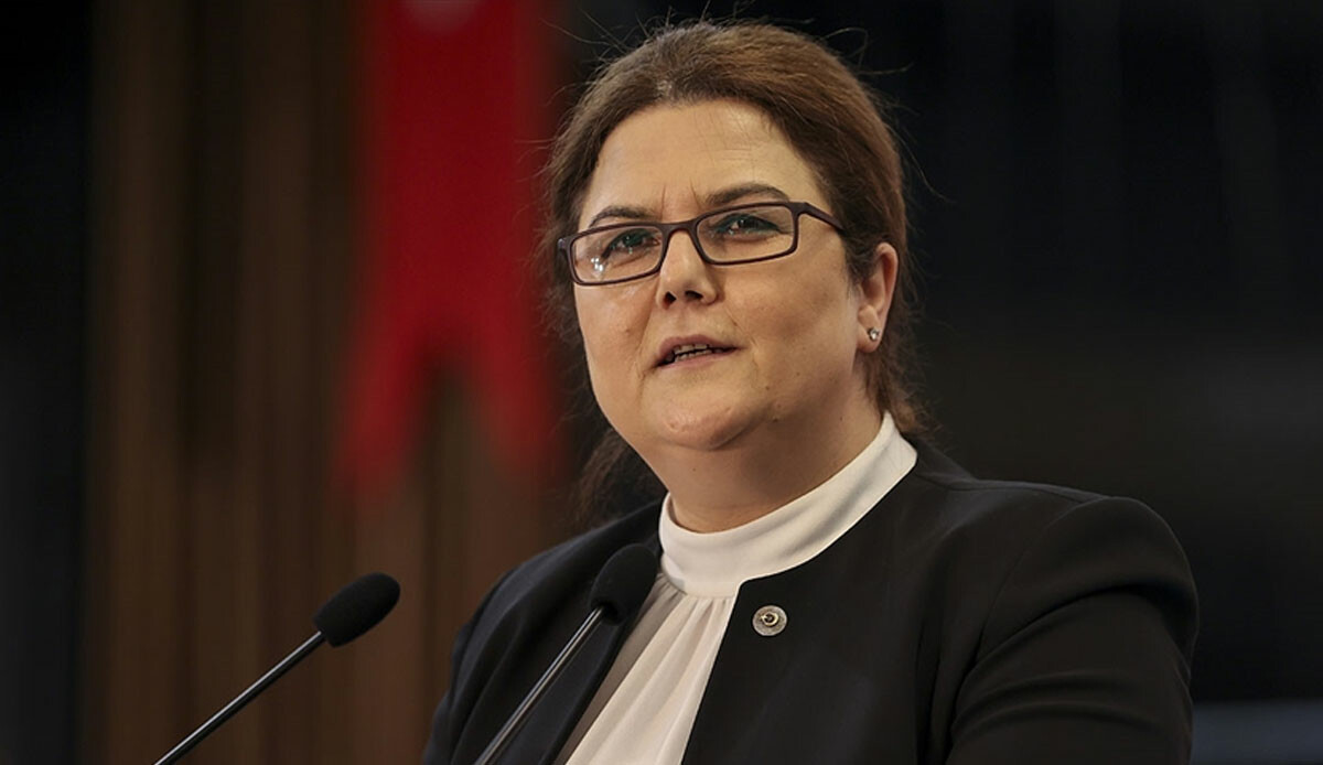 Bakan Yanık duyurdu: Koruyucu aile müracaatı 350 bin, evlat edinme başvurusu 65 bin
