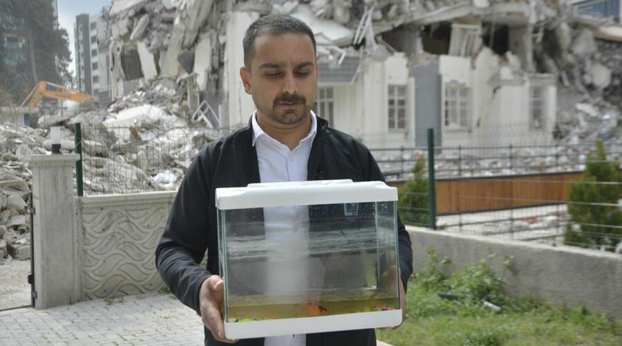 Depremden 44 gün sonra evine girdi, gördüğü manzara karşısında tüyleri diken diken oldu