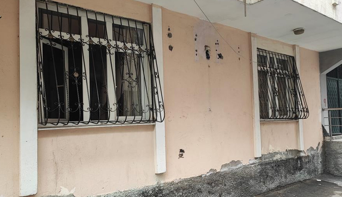 Adana’da vahşet! Kocası tarafından boğazı kesilen kadın hayatını kaybetti Adana’da vahşet! Kocası tarafından boğazı kesilen kadın hayatını kaybetti
