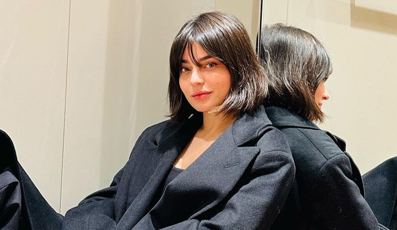 Ayça Ayşin Turan beline gelen saçlarını kestirdi, yeni imajıyla takipçilerini ikiye böldü