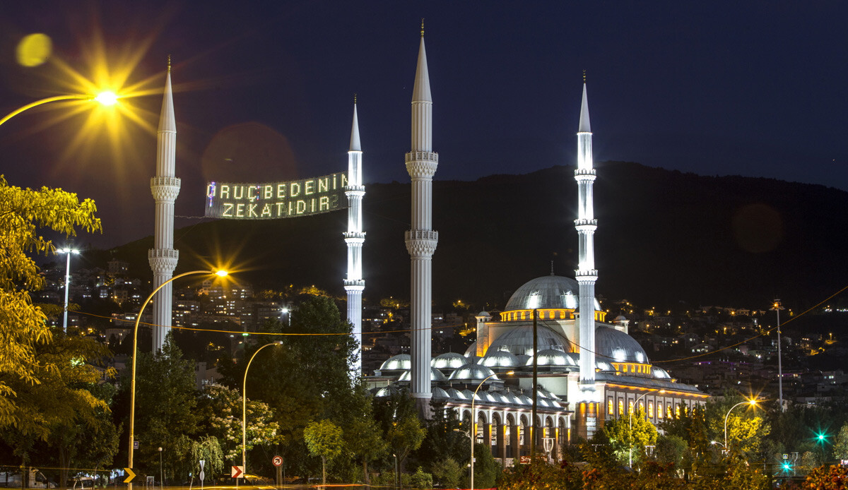 Ramazan'da Bursa bir başka güzel Ramazan'da Bursa bir başka güzel