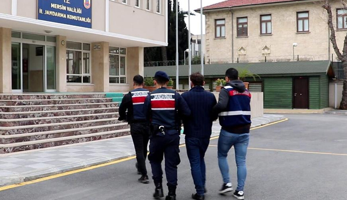 Mersin'de terör örgütü PKK/KCK'ya operasyon! 1 gözaltı Mersin'de terör örgütü PKK/KCK'ya operasyon! 1 gözaltı