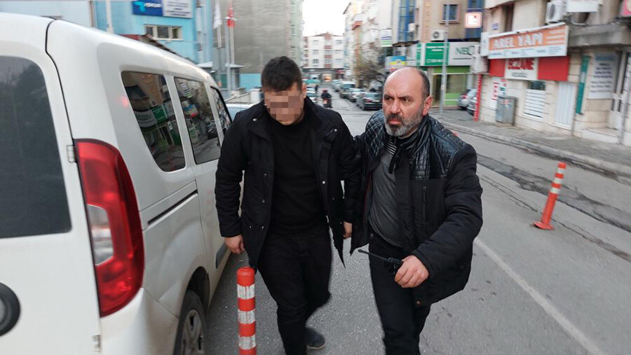 Okulda annesini öldüren çocuk: Boşandılar, psikolojim etkilendi Okulda annesini öldüren çocuk: Boşandılar, psikolojim etkilendi
