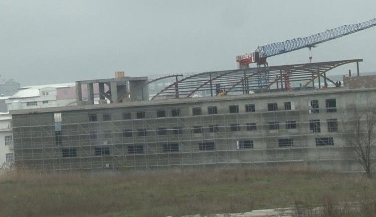 Hadımköy'de feci olay! İnşaattan dökülen molozlar faciayı beraberinde getirdi: 1 ölü, 1 gözaltı