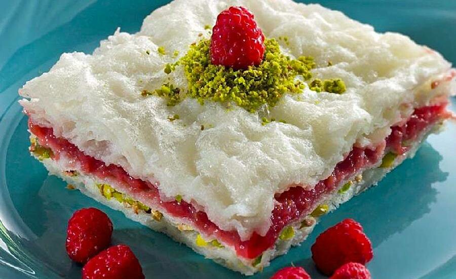 Ramazan ayının tatlısı için hazırlıklarınızı yapın: Evde kolayca güllacı yapabileceksiniz! Sadece 30 dakika kuralına dikkat …