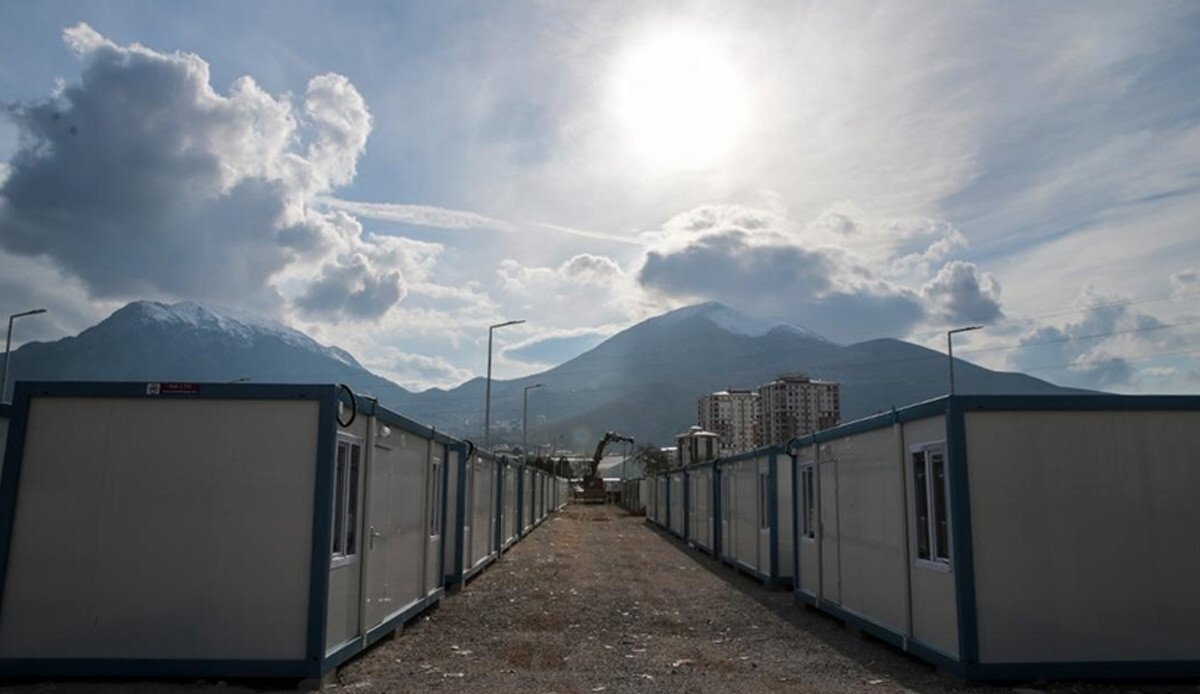 Deprem bölgesindeki vatandaşlar dikkat! Uzmanlardan ‘ortak kullanım alanı’ uyarısı Deprem bölgesindeki vatandaşlar dikkat! Uzmanlardan ‘ortak kullanım alanı’ uyarısı