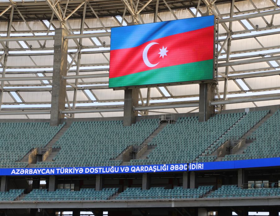 Azerbaycan'da Galatasaray coşkusu! Binlerce taraftar tarihi maçın heyecanını yaşıyor Azerbaycan'da Galatasaray coşkusu! Binlerce taraftar tarihi maçın heyecanını yaşıyor