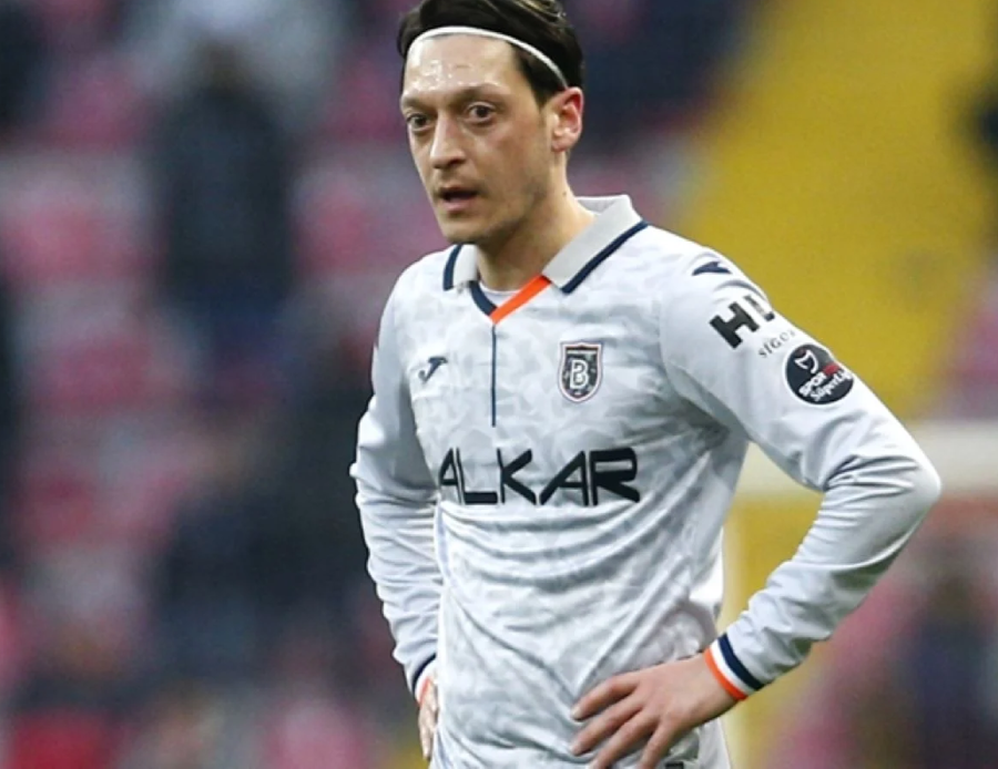 Futbolu bırakan Mesut Özil'in ne yapacağı belli oldu! Bizzat kendisi duyurdu