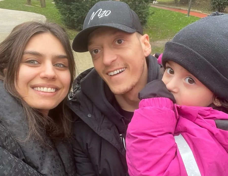 Futbolu bırakan Mesut Özil'in ne yapacağı belli oldu! Bizzat kendisi duyurdu