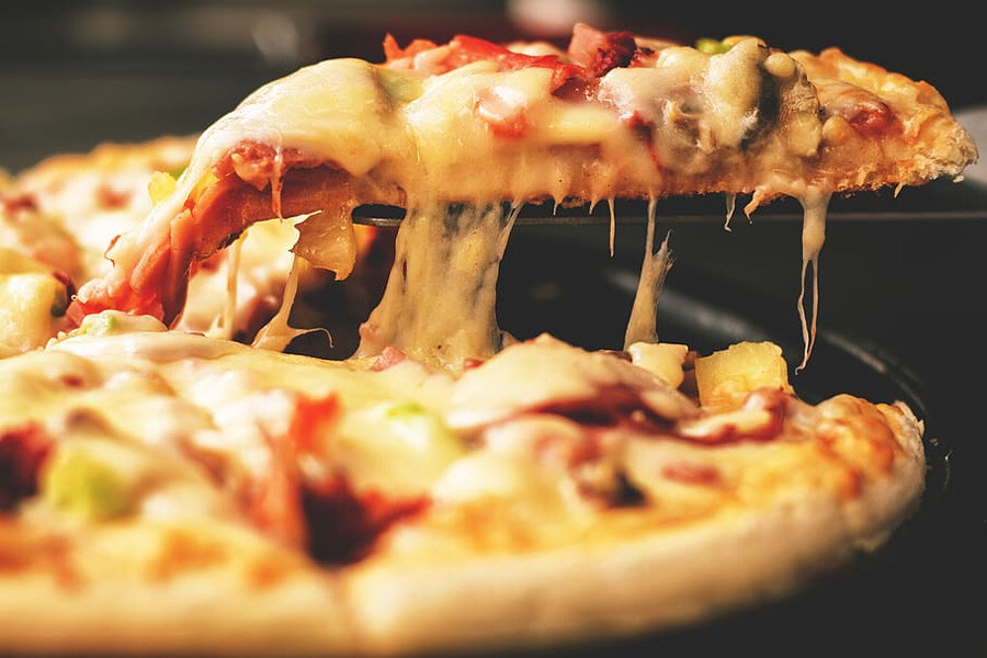 15 dakikada hazır: Sahurda afiyetle yiyeceğiniz ramazan pidesinden pizza tarifi 15 dakikada hazır: Sahurda afiyetle yiyeceğiniz ramazan pidesinden pizza tarifi