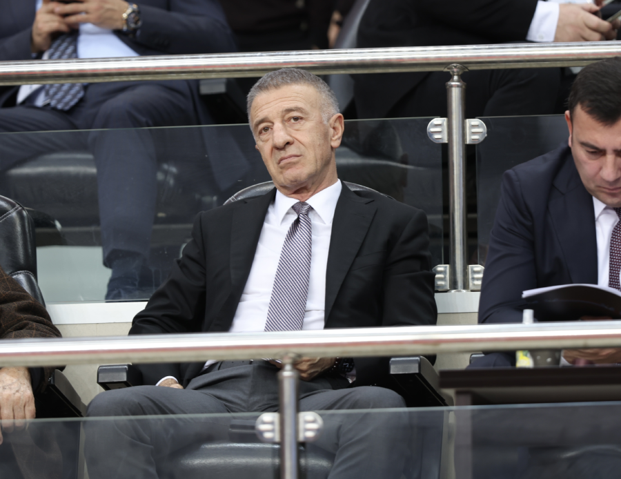 Son dakika: Trabzonspor'da Ahmet Ağaoğlu ibra edildi Son dakika: Trabzonspor'da Ahmet Ağaoğlu ibra edildi