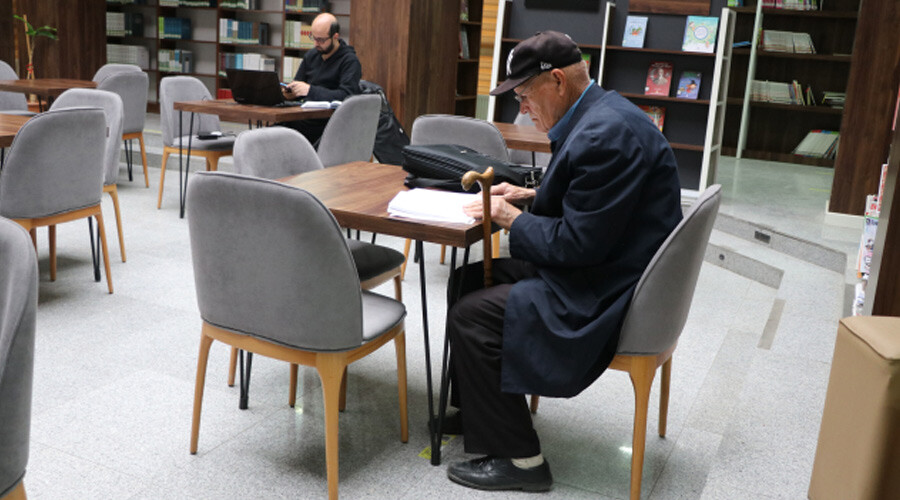 'Bilge amca' 72 yaşında tarih bölümü kazandı, 3 yılda mezun oldu: Yeni hedefi arkeoloji