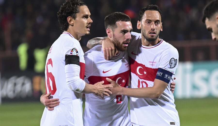 Mehmet Büyükekşi: İnşallah zaman içinde sportif mücadelelerle iki halk arasında barış ortamı oluşur Mehmet Büyükekşi: İnşallah zaman içinde sportif mücadelelerle iki halk arasında barış ortamı oluşur