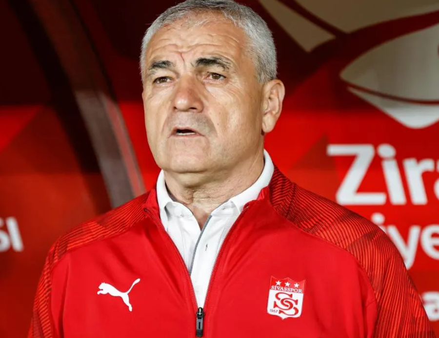 Yeni teknik direktör İsmail Kartal oluyor! Taraftar istedi başkan kabul etti Yeni teknik direktör İsmail Kartal oluyor! Taraftar istedi başkan kabul etti