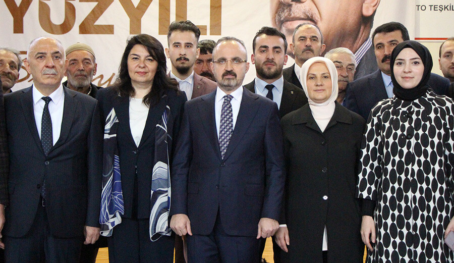 AK Parti son anketi açıkladı: İşte Cumhurbaşkanı Erdoğan'ın oy oranı AK Parti son anketi açıkladı: İşte Cumhurbaşkanı Erdoğan'ın oy oranı