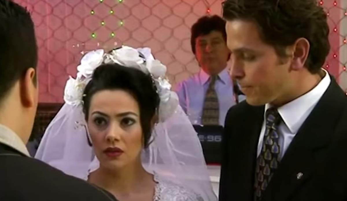 Deli Yürek’in Nazlı Miroğlu’su Mehtap Bayri’nin yıllar sonraki hali, ağızları resmen açık bıraktı! Yok böyle bir değişim: Yaşlanmamış, gençleşmiş…