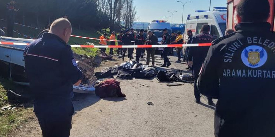 Son dakika... TEM'deki feci kazadan acı haber geldi: 6 kişi hayatını kaybetti