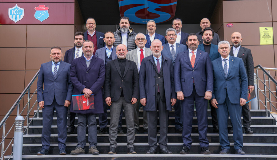 Orhan Ak Trabzonspor'un yeni teknik direktörü oldu! Ertuğrul Doğan yönetiminden ters köşe Orhan Ak Trabzonspor'un yeni teknik direktörü oldu! Ertuğrul Doğan yönetiminden ters köşe