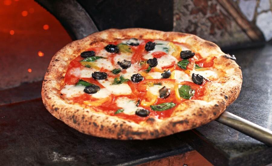 Artık pizzayı dışarıdan söylemeyeceksiniz! İtalyan şef işin püf noktasını açıkladı Artık pizzayı dışarıdan söylemeyeceksiniz! İtalyan şef işin püf noktasını açıkladı