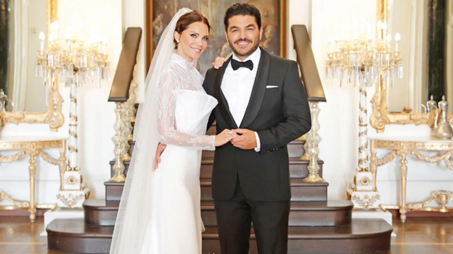 Evlilikte kriz çıktı! Ebru Şallı ile Uğur Akkuş boşanıyor Evlilikte kriz çıktı! Ebru Şallı ile Uğur Akkuş boşanıyor