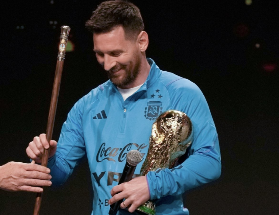 Lionel Messi rekorlara doymuyor! Arjantinli yıldız yeni bir hayalini daha gerçekleştirdi Lionel Messi rekorlara doymuyor! Arjantinli yıldız yeni bir hayalini daha gerçekleştirdi