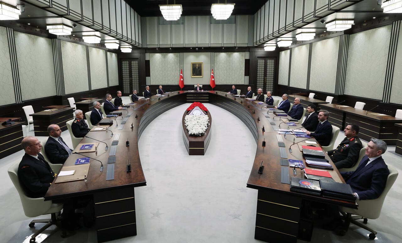 Cumhurbaşkanlığı Külliyesi'ndeki MGK zirvesi sona erdi: Deprem vurgusu dikkat çekti Cumhurbaşkanlığı Külliyesi'ndeki MGK zirvesi sona erdi: Deprem vurgusu dikkat çekti